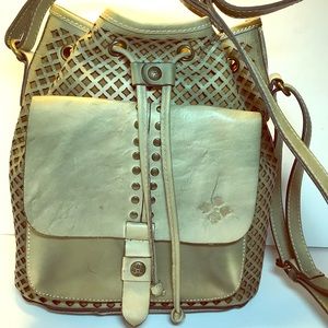 PATRICIA NASH Drawstring Grayish Leather Bag